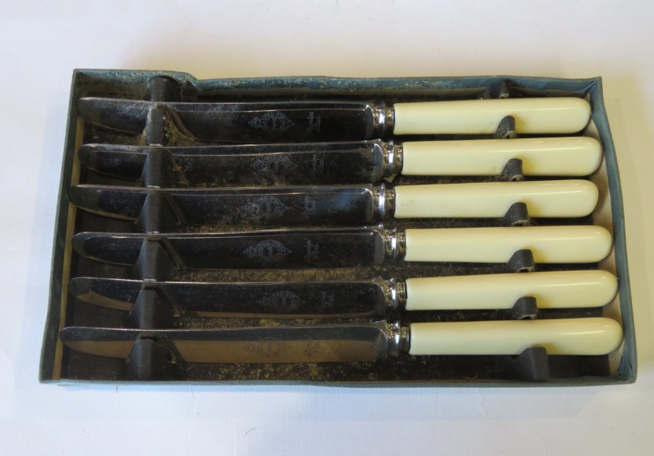 Cutlery Set of 6 vintage Sheffield stainless steel table cutlery knives was sold for R310.00